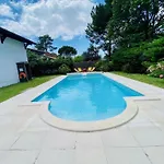 Swimmingpool - - Geschaefte By Interhome * Andernos-les-Bains