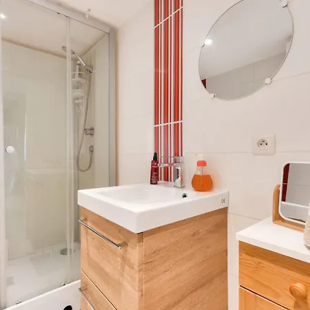 Swimmingpool - - Geschaefte By Interhome Casa vacanze Andernos-les-Bains